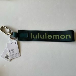Lululemon Never Lost Keychain (Green Jasper/ Sonic Yellow)